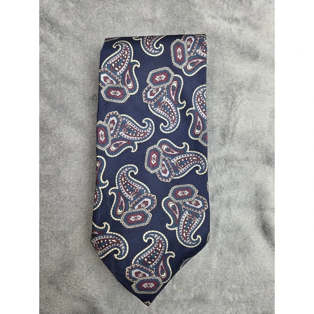 Navy Blue Paisley Men's Silk Tie Classic Sophisticated‎ 3 Inch Wide Thinner